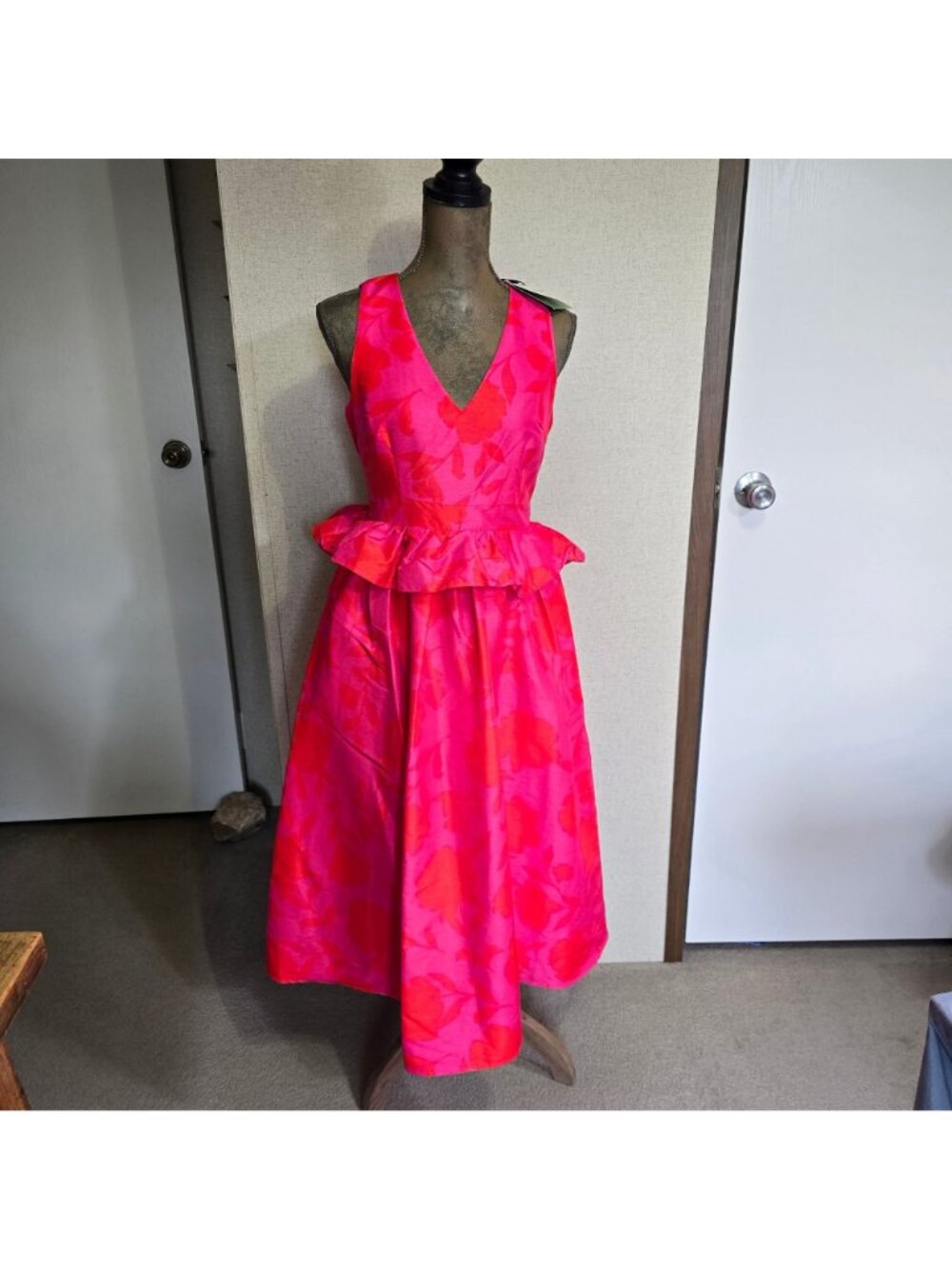 NEW Kate Spade New York Target Size 4 Midi Dress Pink Red Rose Floral Peplum - Picture 4 of 8